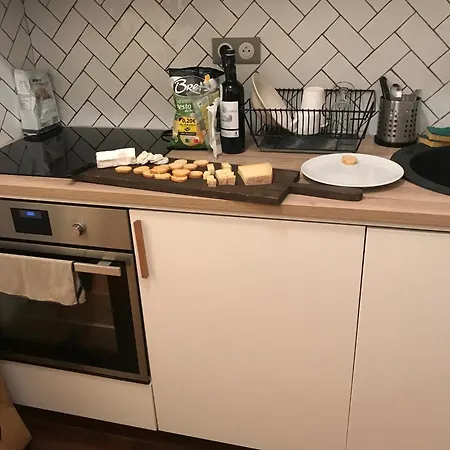 1 Bdr Cosy Parisian Appartment, Close To Marais Apartment Paris